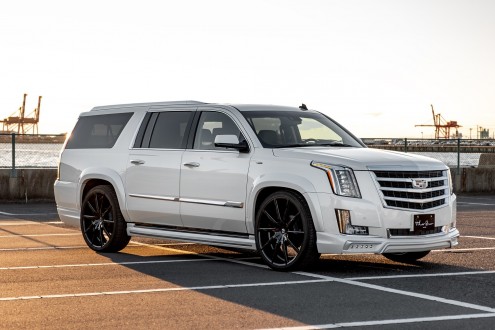 Cadillac Escalade on CSS-15