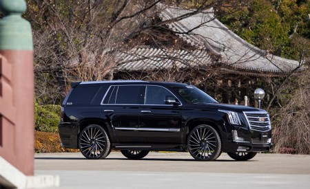 Cadillac Escalade on Wraith w/ Next Nation body kit