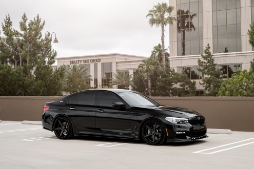 BMW 530e on Savage Satin Black